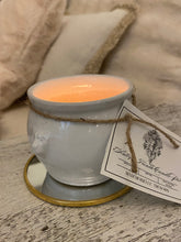 Load image into Gallery viewer, LUXURY FRANKINCENSE AND ANCIENT ROSE SOY CANDLE IN VINTAGE LIONHEAD POT 200grams
