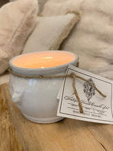 Load image into Gallery viewer, LUXURY FRANKINCENSE AND ANCIENT ROSE SOY CANDLE IN VINTAGE LIONHEAD POT 200grams