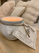 Load image into Gallery viewer, LUXURY FRANKINCENSE AND ANCIENT ROSE SOY CANDLE IN VINTAGE LIONHEAD POT 200grams