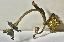 Charger l&#39;image dans la galerie, Stunning Antique French Art Nouveau Large Brass Single Light Sconce