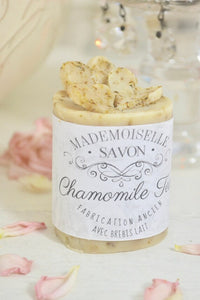 SAVON ARTISANAL AU THÉ À LA CAMOMILLE