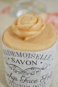 FRENCH PINK CLAY ROSEHIP FACE SOAP